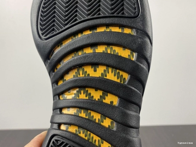 HYPE (2013) Taxi 130690-125 12 Retro Jordan 0823